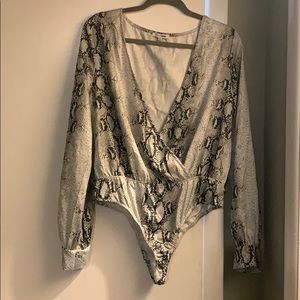 Fashion Nova 1X snake print bodysuit